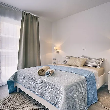 Holiday home Vili Liznjan